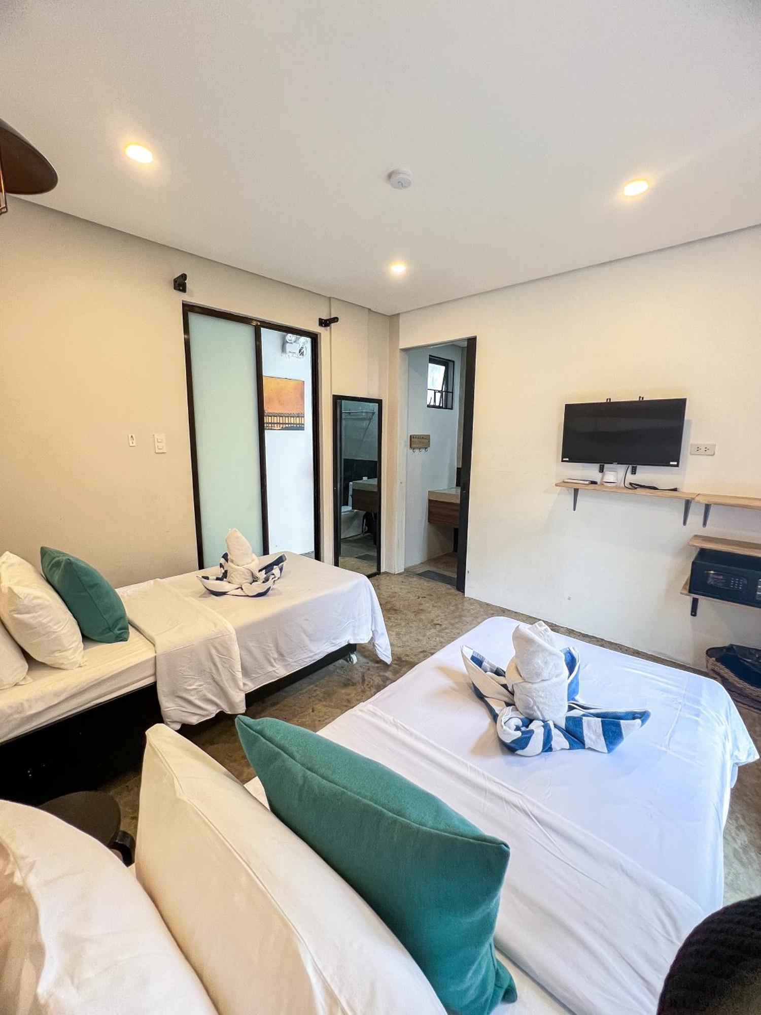 Готель Siargao Bed And Brewery Хенераль-Луна Екстер'єр фото